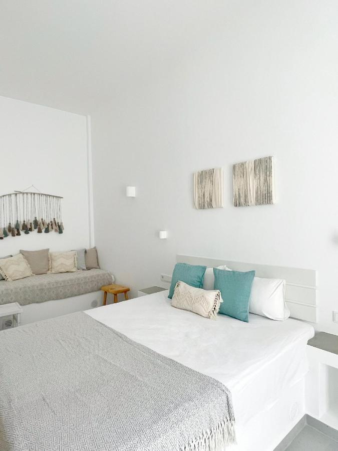 Kirki Rooms By The Sea Parikia  Exterior photo